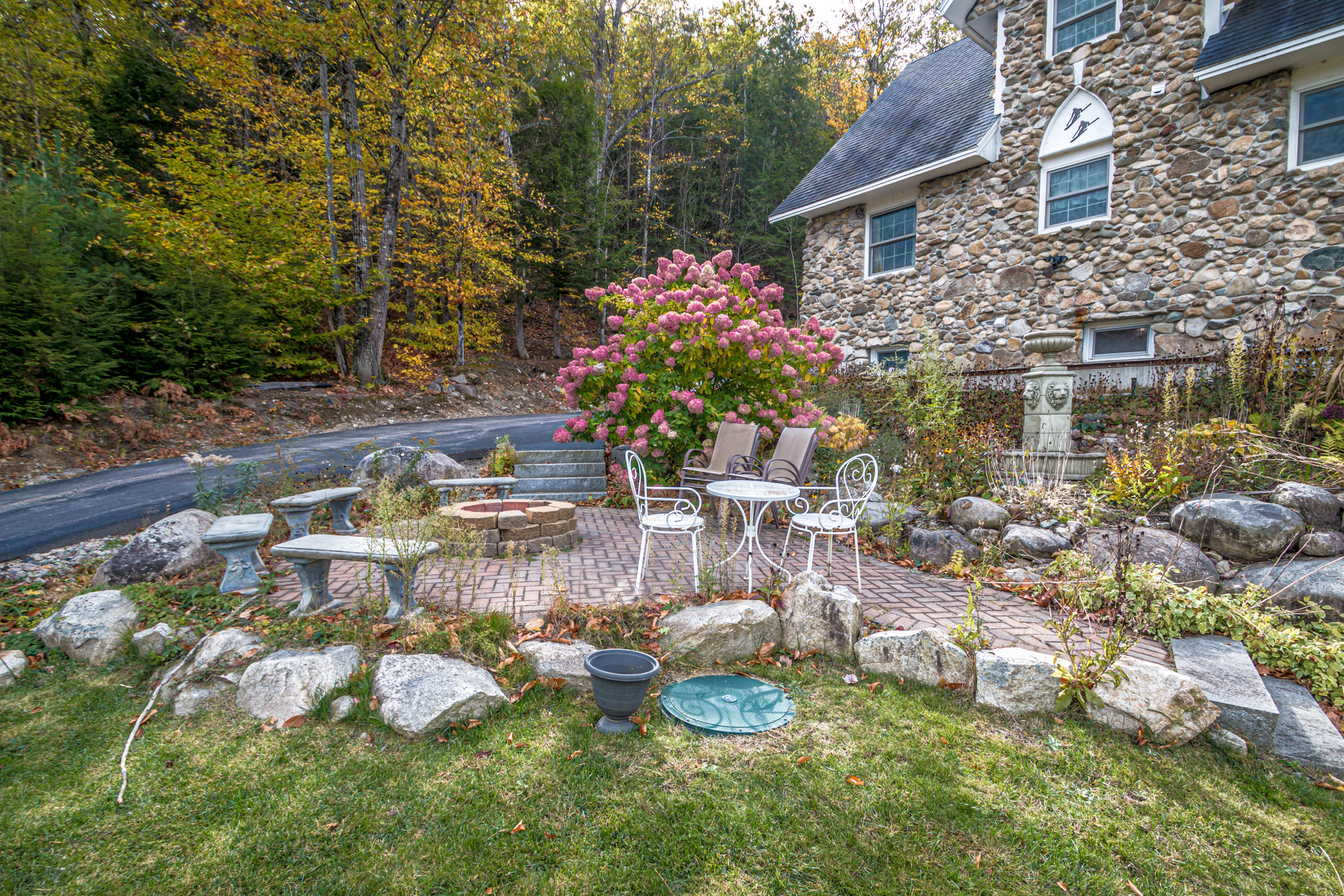 Stonewood fire pit seating