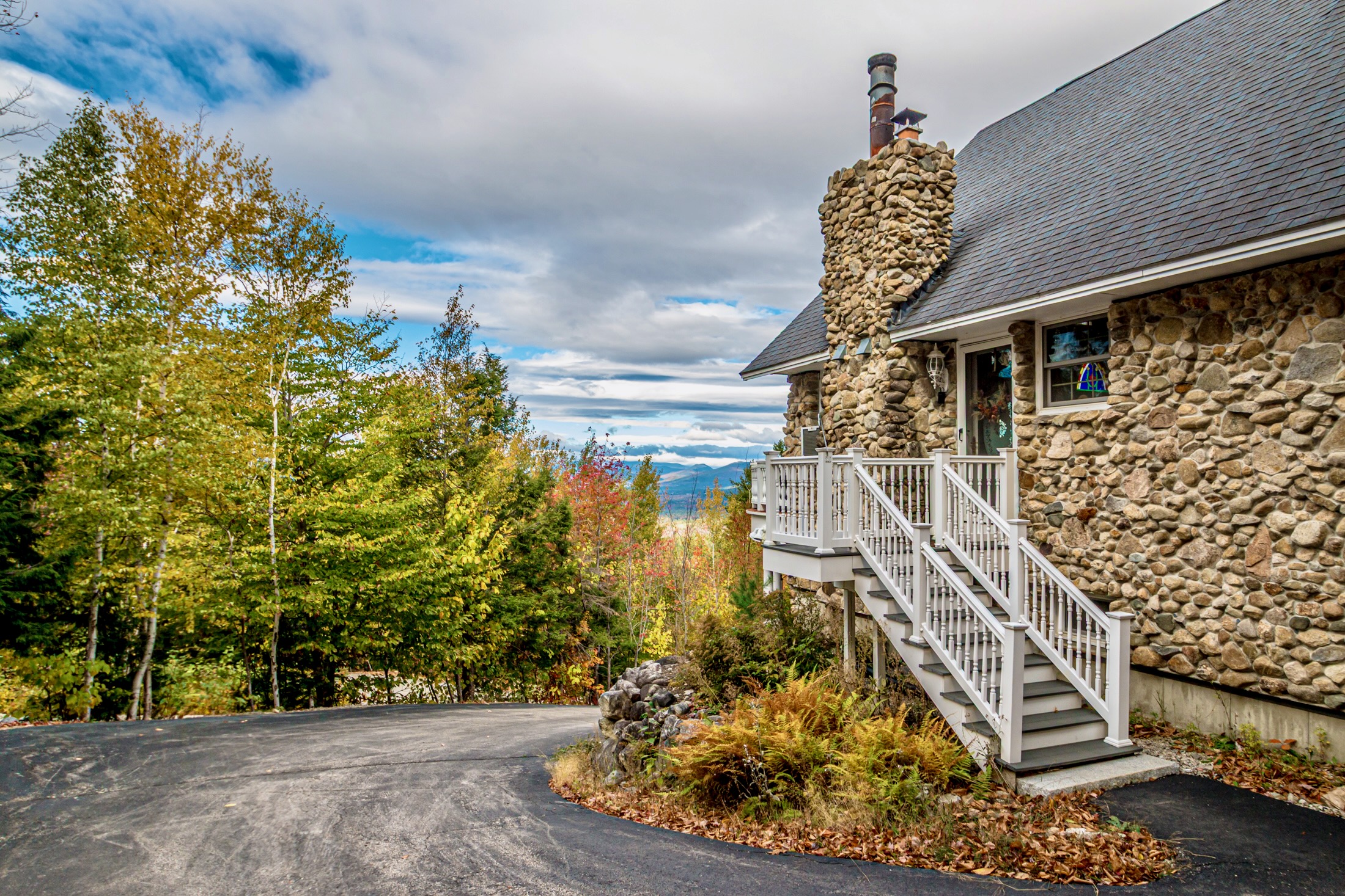 Stonewood Chalet exterior in the landscape