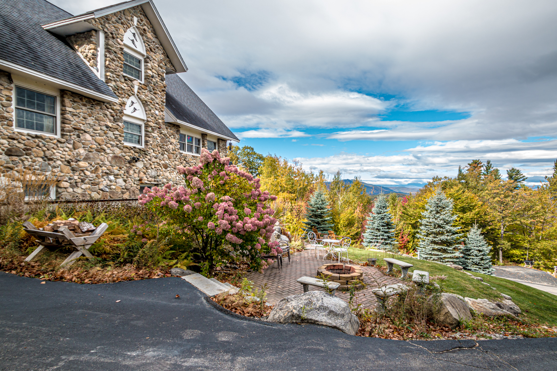 Stonewood Chalet exterior detail