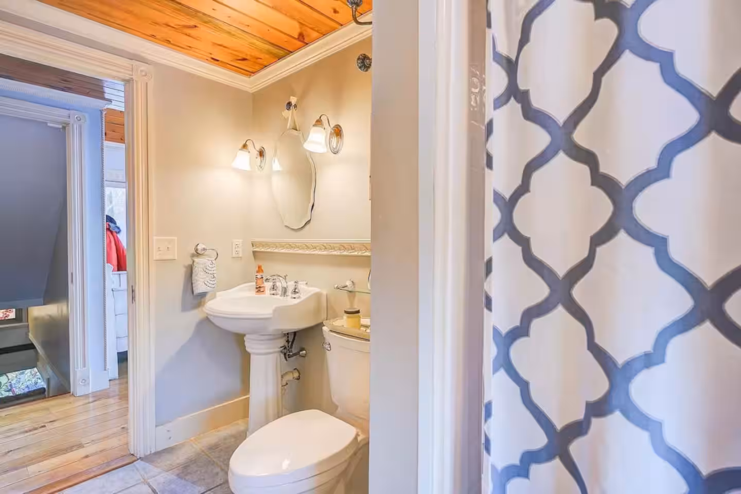 Stonewood main-floor bathroom